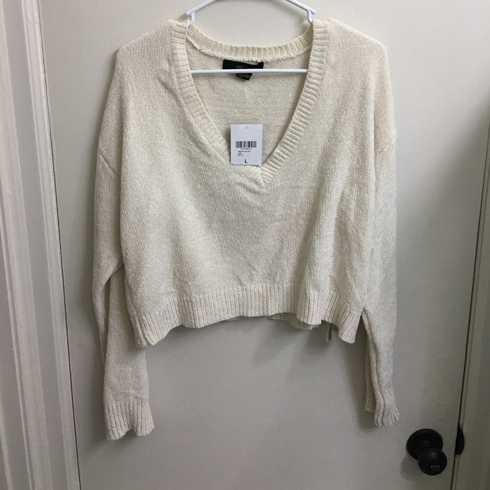 White Forever 21 cropped sweater
